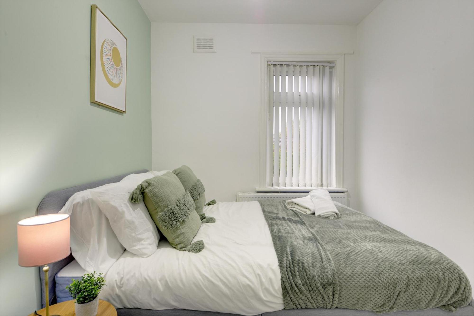 Stunning And Lovely 3 Bed House - Catch 22 코번트리 외부 사진