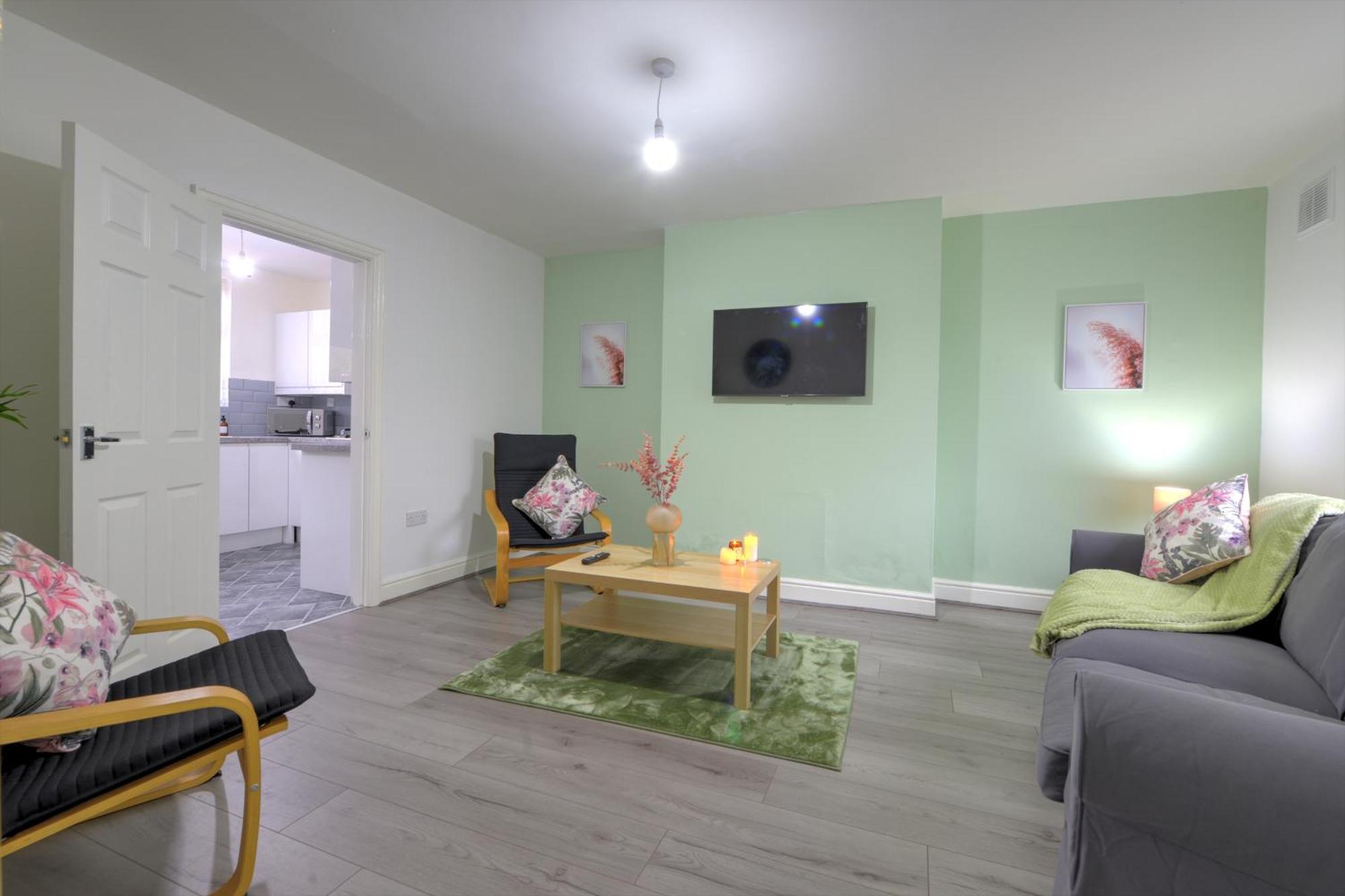 Stunning And Lovely 3 Bed House - Catch 22 코번트리 외부 사진
